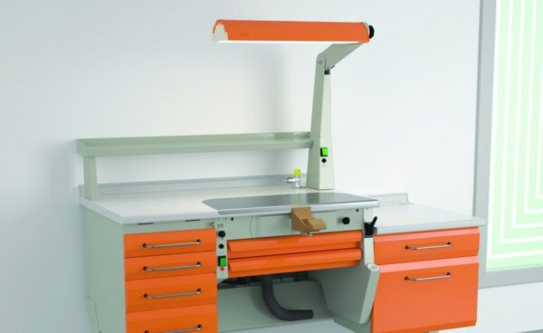 Diamante - laboratórny stôl